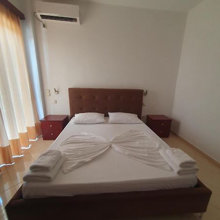 Hotel Afrodite Dhërmi 外观 照片