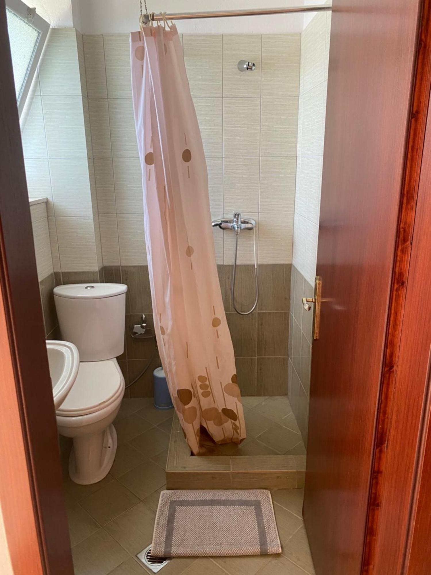 Hotel Afrodite Dhërmi 外观 照片