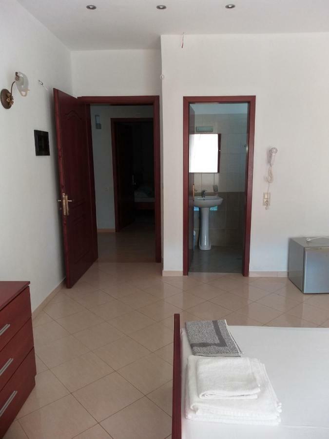 Hotel Afrodite Dhërmi 外观 照片