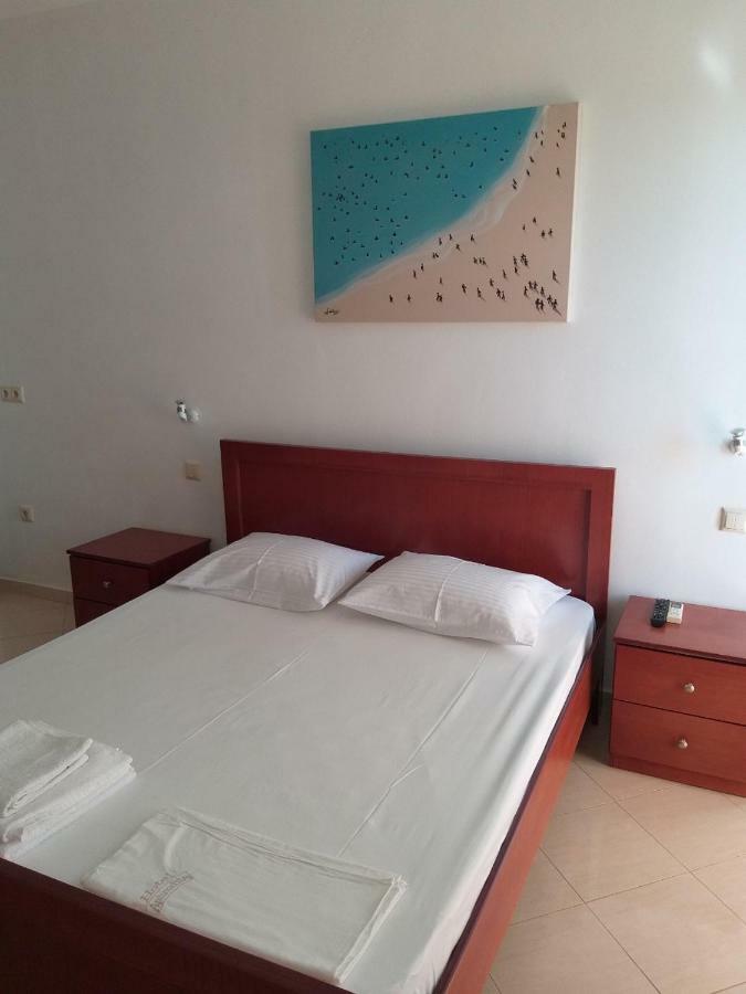 Hotel Afrodite Dhërmi 外观 照片